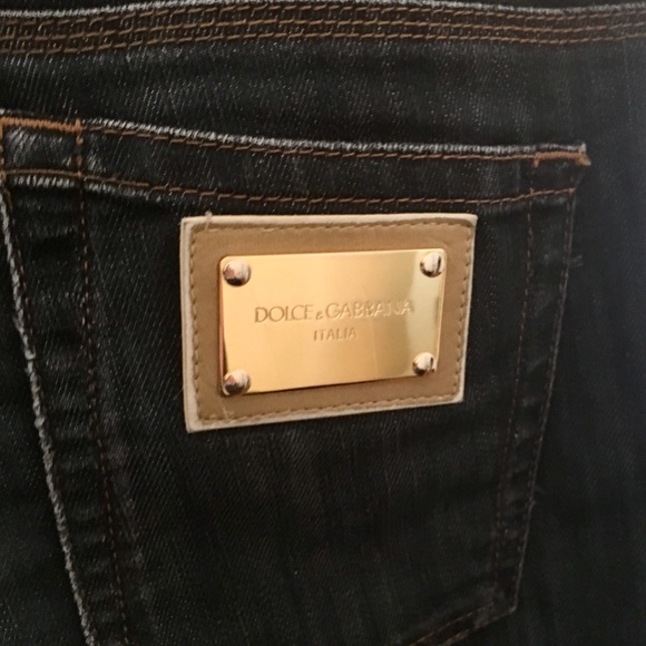 dolce and gabbana jeans metal plate